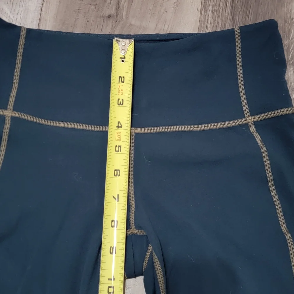 Athleta Capri Teal Mesh Bottom Leggings - Picture 8 of 13